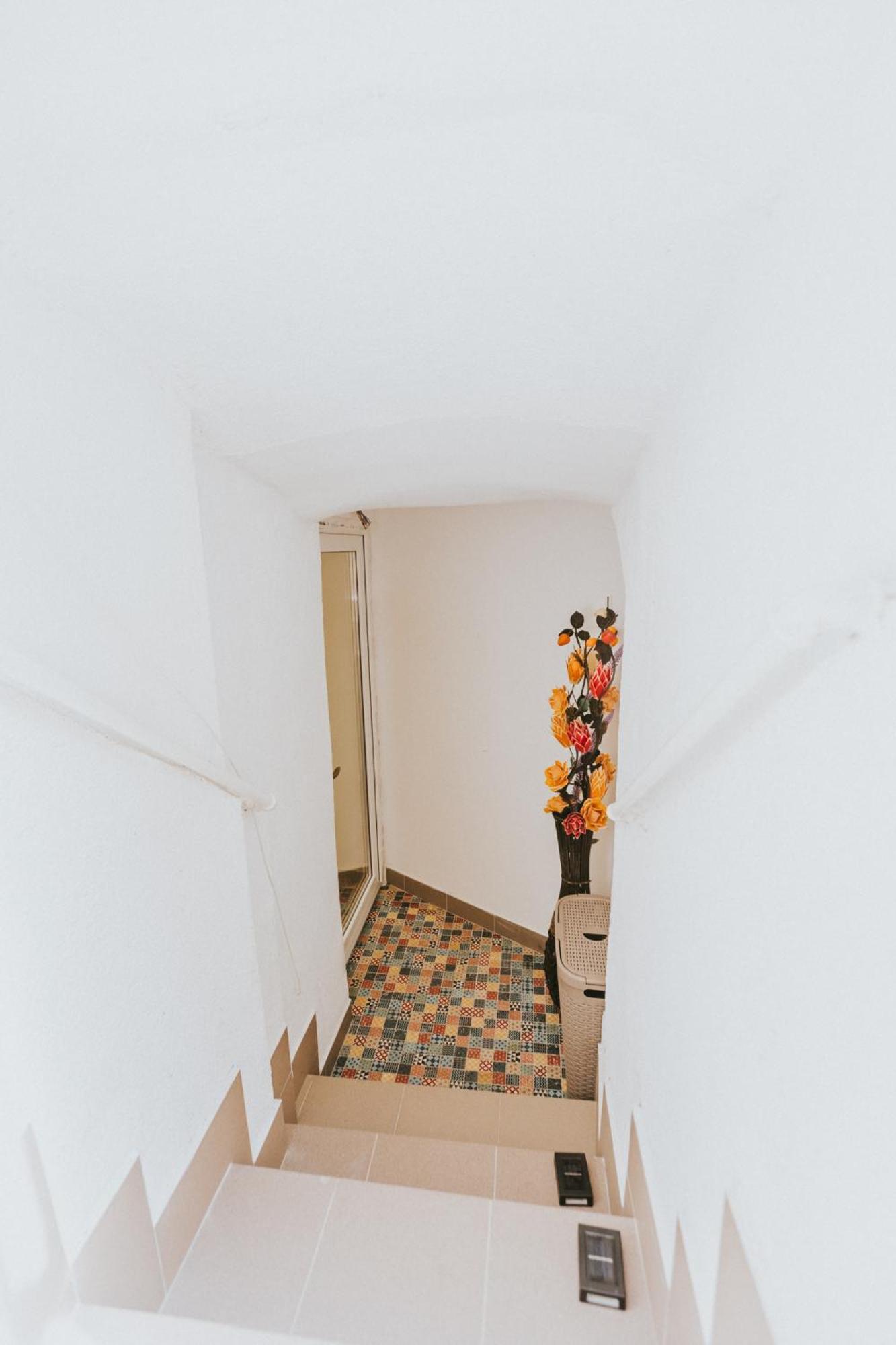 Locart -cozy Downtown Apartment, Near Black Church With Free Wi-fi Apartment Brașov