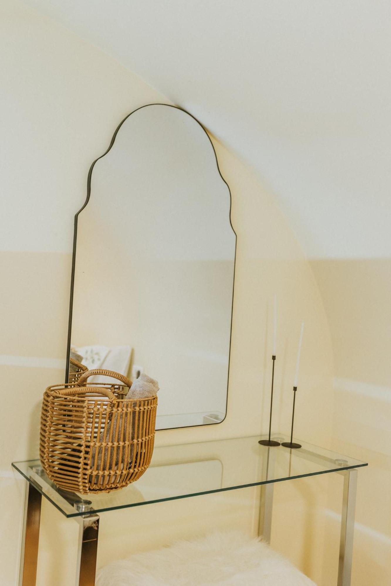 Locart -cozy Downtown Apartment, Near Black Church With Free Wi-fi * Brașov